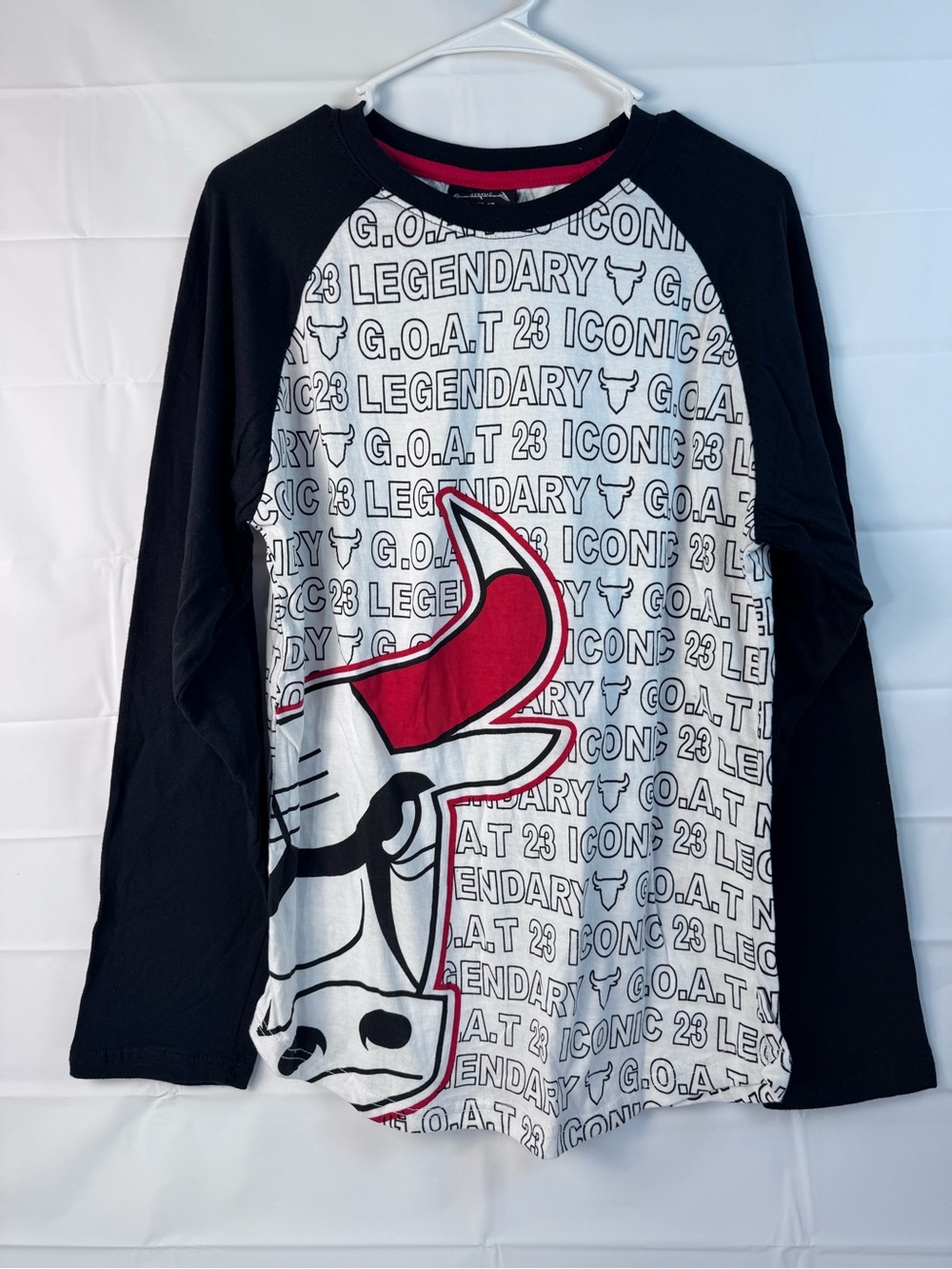 Chicago Bulls #23 GOAT Legendary Boys XL 14 Long Sleeve Graphic Shirt